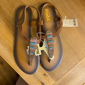 women's Mudd sandals with beaded detail